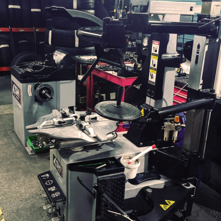 Neumáticos seminuevos revisados norma UNE 68051 Murcia, Cambio neumáticos taller Buenas Ruedas Murcia